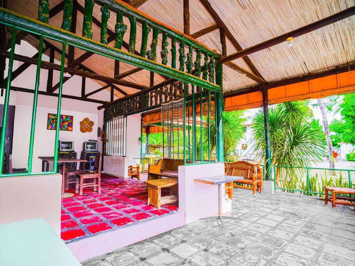 Oyo 875 Madhavi Beach Resort Balibago エクステリア 写真