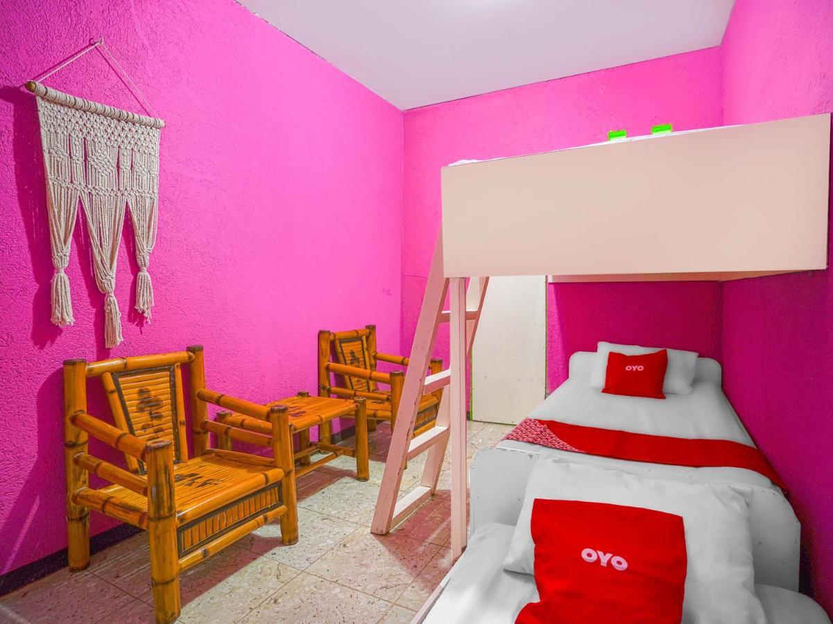 Oyo 875 Madhavi Beach Resort Balibago エクステリア 写真